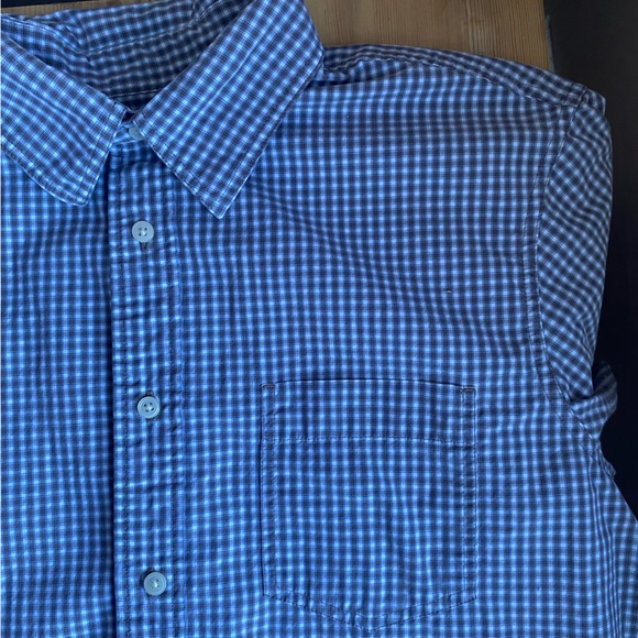 Eddie Bauer Shirt Sleeve Button Down - Picture 4 of 7